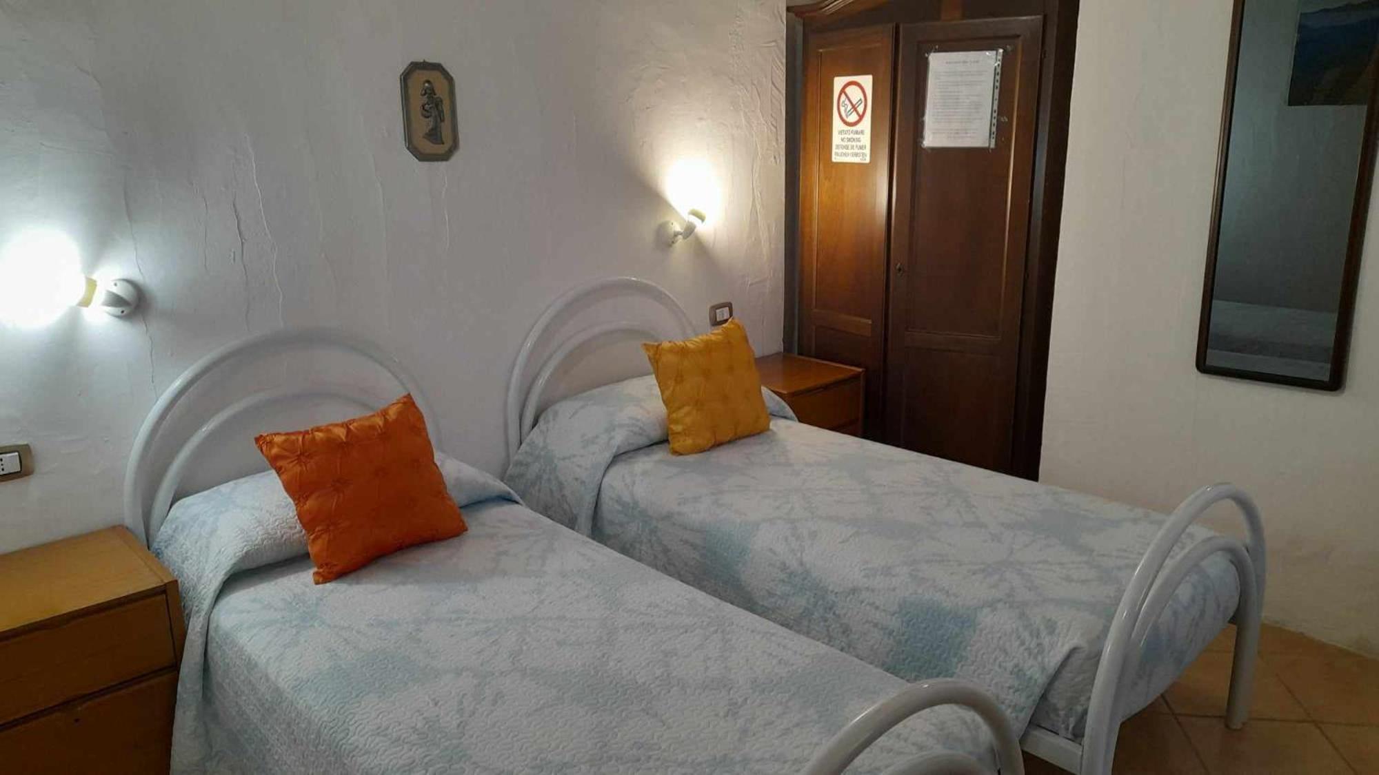 B&B Gli Archi Sìnnai Exterior foto